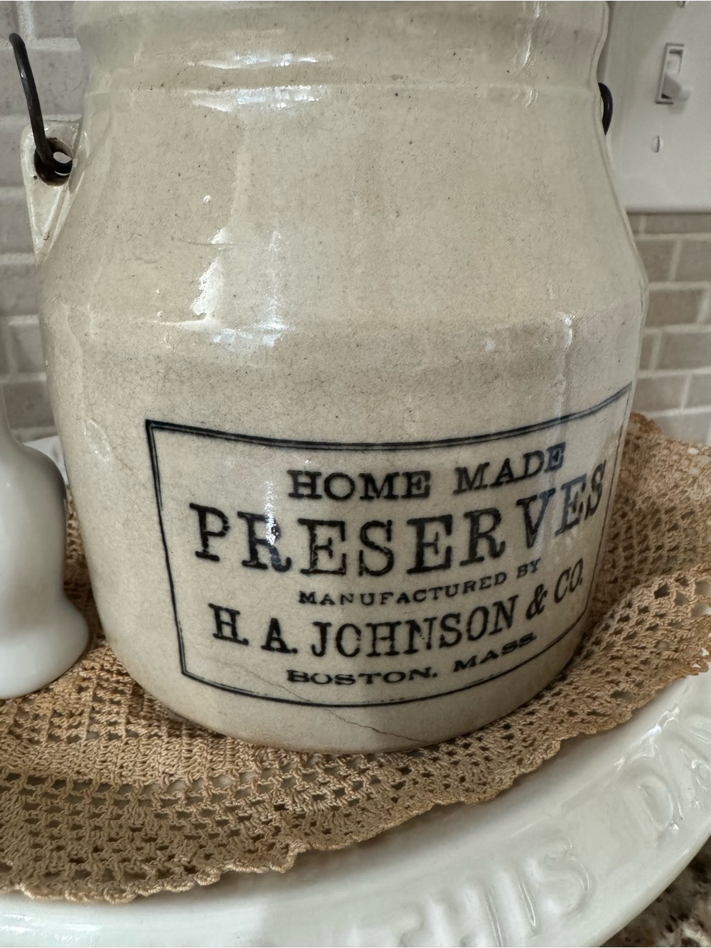 H.A. Johnson & Co. Boston "Home Made Preserves" stoneware crock - Picture 2 of 16